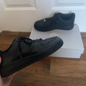 Black Nike Air Force 1’s